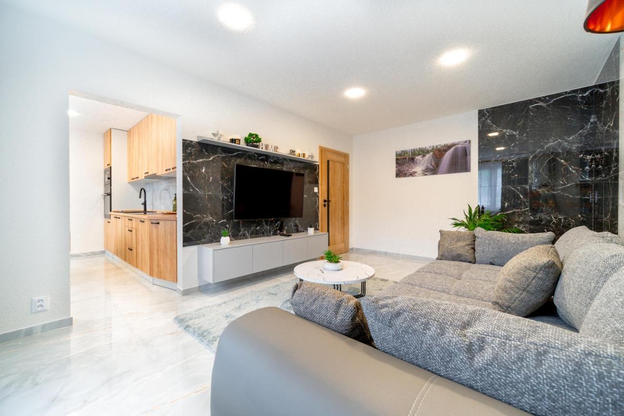 Apartman Discreet Kysucke Nove Mesto 외부 사진