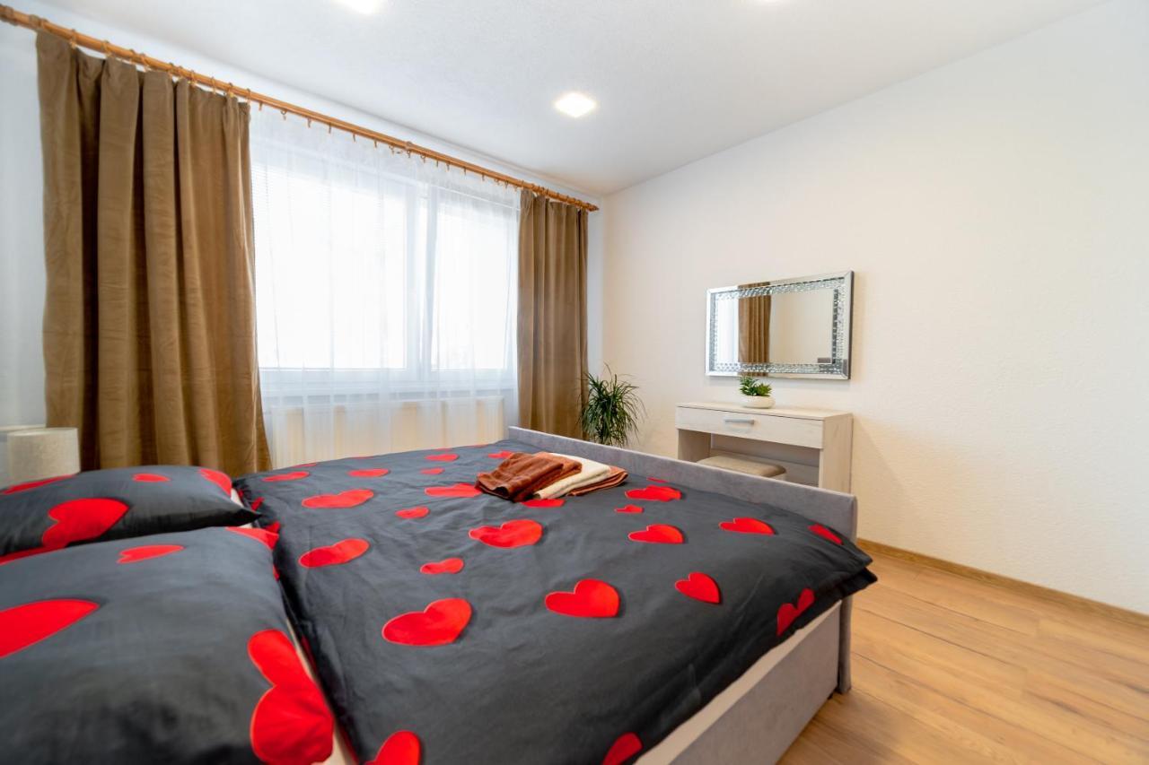 Apartman Discreet Kysucke Nove Mesto 외부 사진