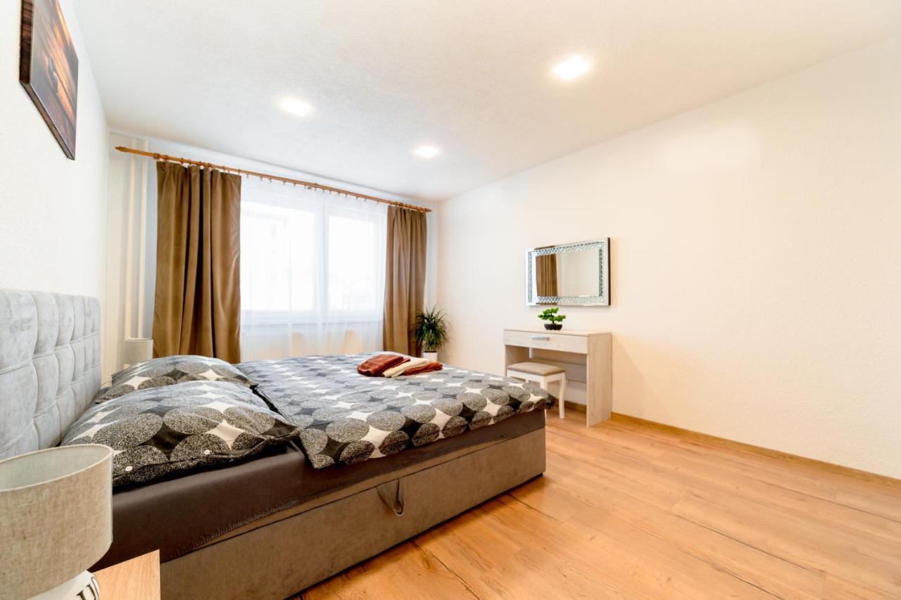 Apartman Discreet Kysucke Nove Mesto 외부 사진