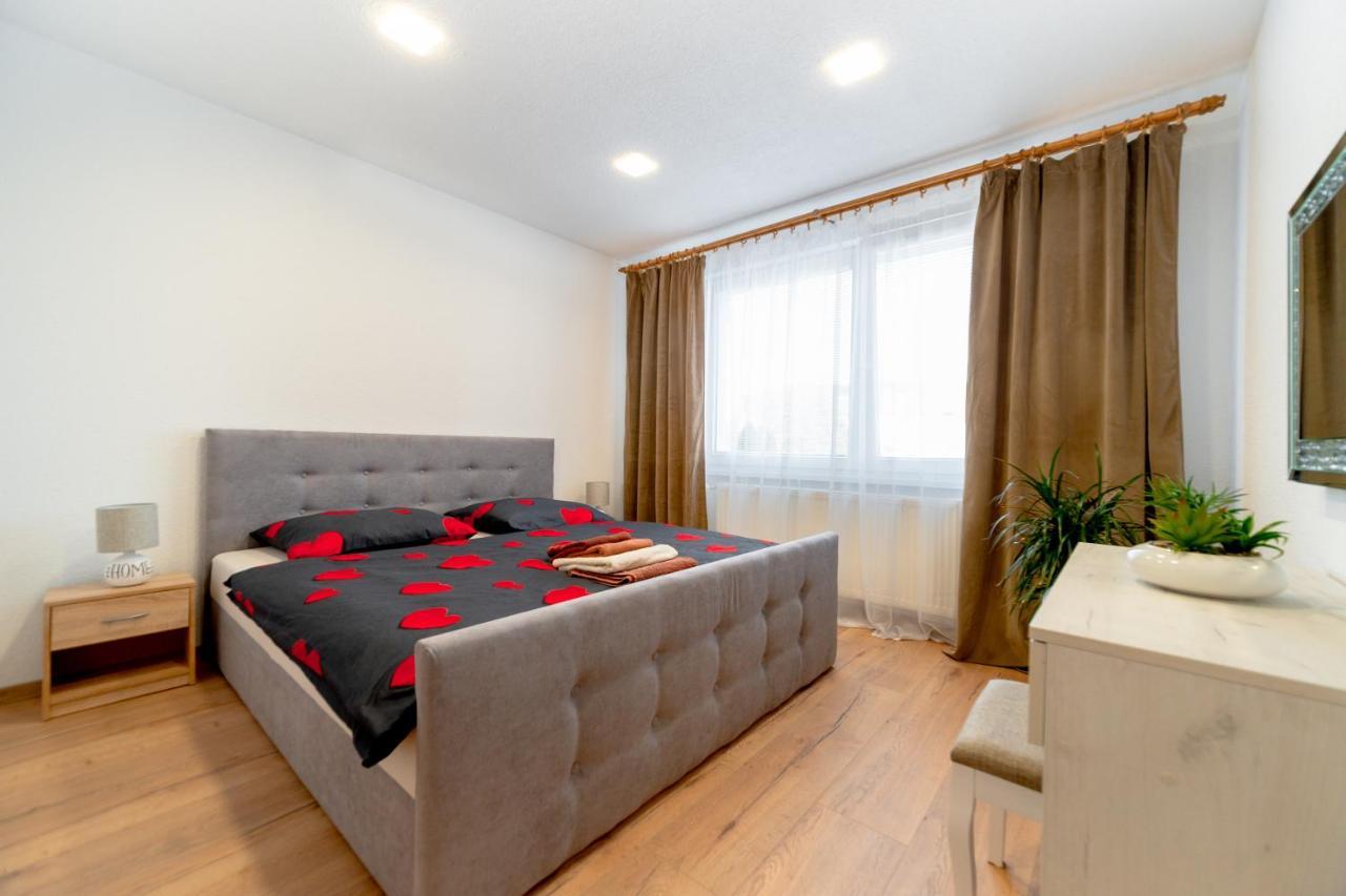 Apartman Discreet Kysucke Nove Mesto 외부 사진
